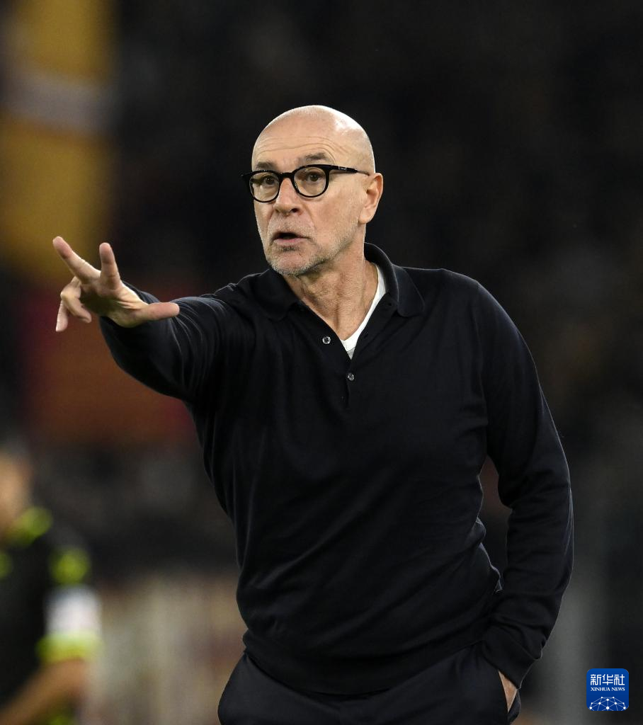 萨索洛球员表现出色，帮助球队夺冠