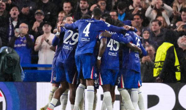 切尔西球员大放异彩,助球队大胜 切尔西球员大放异彩,助球队大胜