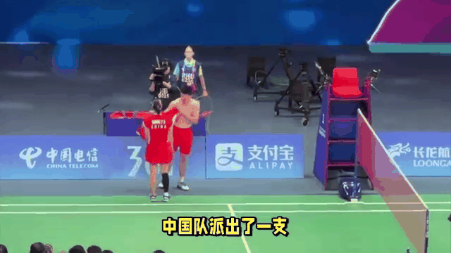 印尼羽毛球队完胜中国羽毛球队，谌龙送出助攻
