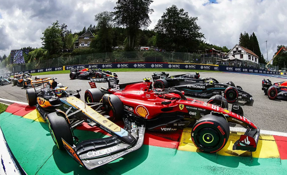 红牛二队险胜红牛车队，周冠宇扛起全队的简单介绍