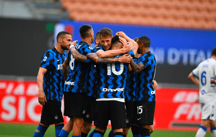 包含桑普多利亚客场大胜，提升排名的词条