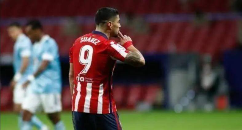 包含塞内加尔逆转丹麦，苏亚雷斯点燃赛场的词条