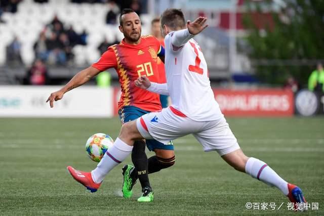 关于意大利力压罗马尼亚，取得晋级资格的信息