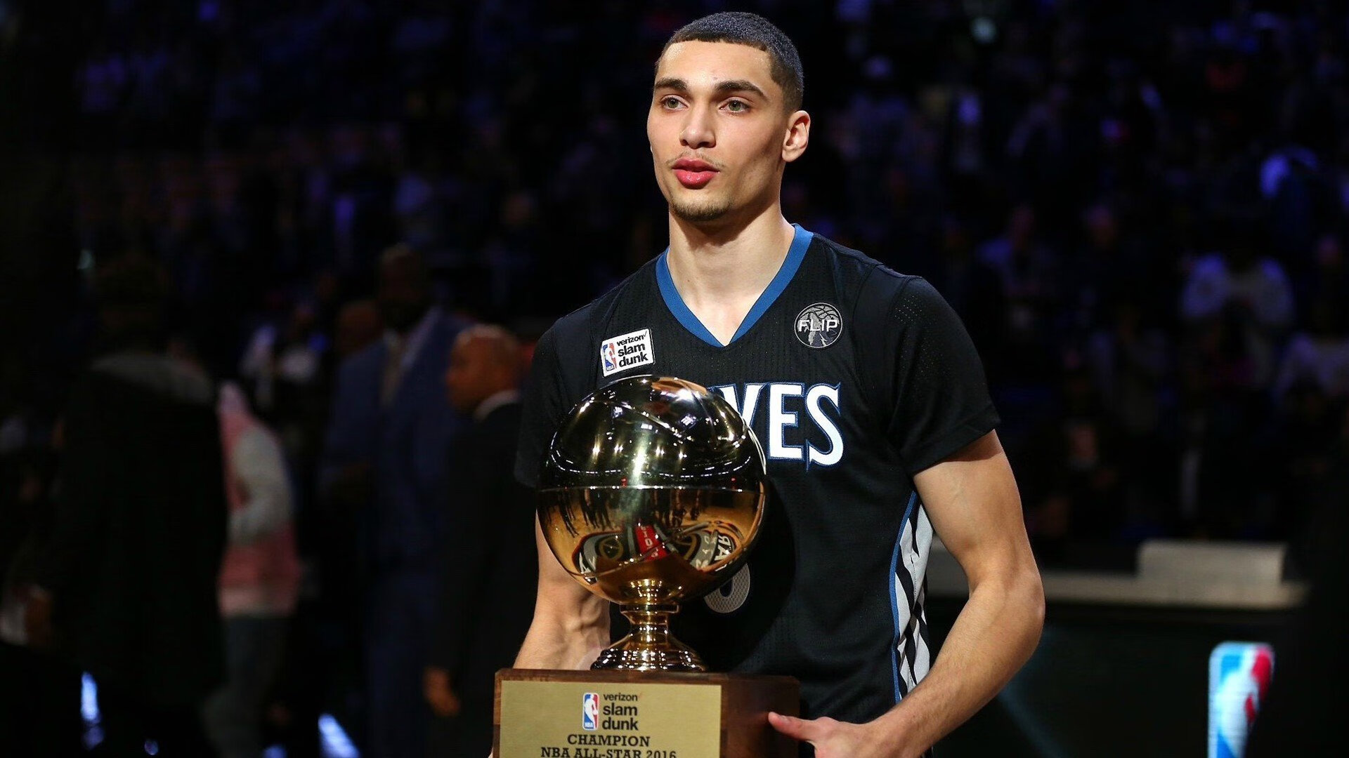 深圳队踏平鹈鹕,约基奇成为关键先生,一场跨联盟较量的战术启示