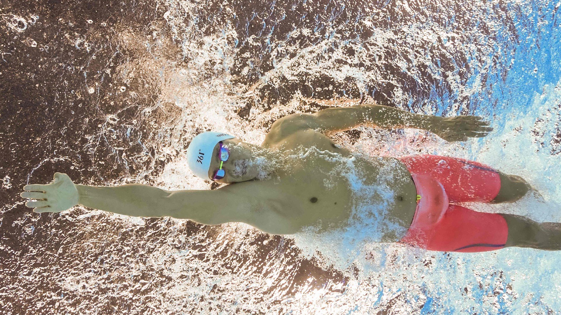 从深圳到新奥尔良，贝恩在跨洲焦点战中证明自己的全球价值